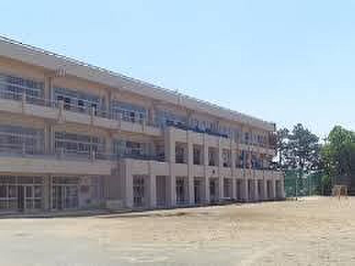 神栖市立息栖小学校まで1753m