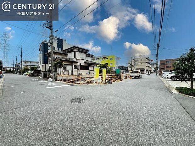 周辺環境や、お客様のご希望に合った物件も一緒にご案内を致します。住宅ローンアドバイザーによるご相談も承ります。当社はお問い合わせに即対応します!お待たせしません!