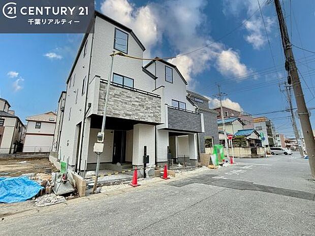 周辺環境や、お客様のご希望に合った物件も一緒にご案内を致します。住宅ローンアドバイザーによるご相談も承ります。当社はお問い合わせに即対応します!お待たせしません!