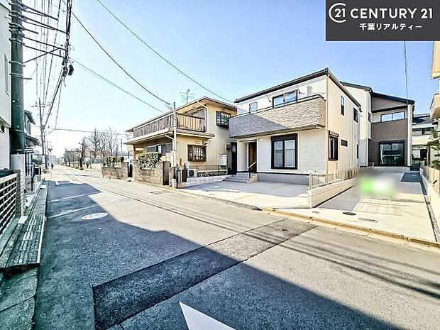 周辺環境や、お客様のご希望に合った物件も一緒にご案内を致します。住宅ローンアドバイザーによるご相談も承ります。当社はお問い合わせに即対応します!お待たせしません!