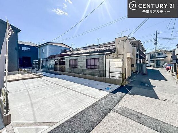周辺環境や、お客様のご希望に合った物件も一緒にご案内を致します。住宅ローンアドバイザーによるご相談も承ります。当社はお問い合わせに即対応します!お待たせしません!