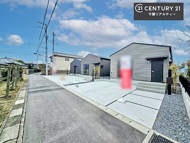 気になるお子様の学校までの道のりや駅までのルート、お買い物の場所などもご一緒にご案内いたします!