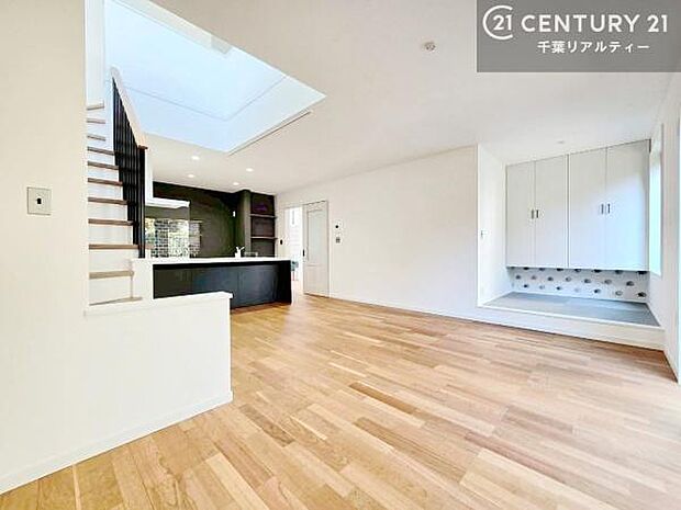 大切な家族が集まるからこそLDKにはこだわりたい。子供たちが元気に笑いながら走り回っている姿を見た時が「広い家にして良かった」と思う瞬間です。