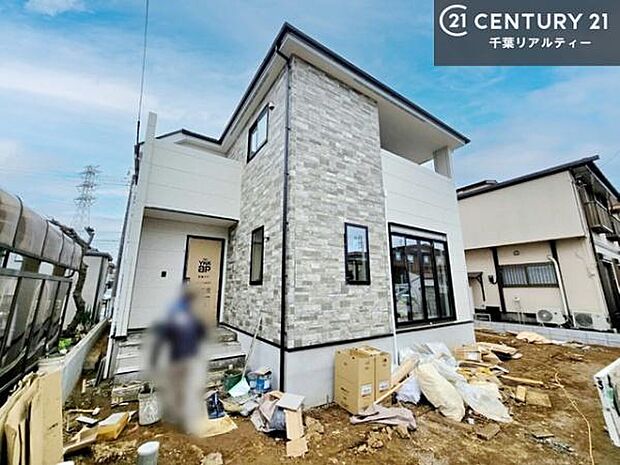 物件探しのご条件・ご要望・ご質問など、何なりと弊社スタッフまでお申し付けください!不動産に関することなら、どのようなことでも誠心誠意対応させて頂きます。