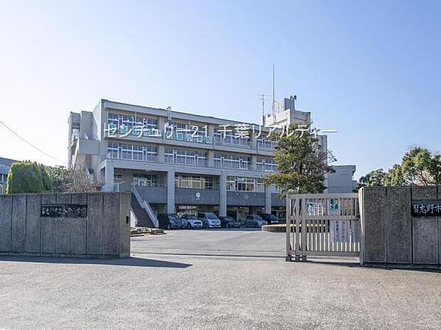 習志野市立香澄小学校まで341m
