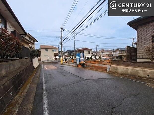 周辺環境や、お客様のご希望に合った物件も一緒にご案内を致します。住宅ローンアドバイザーによるご相談も承ります。当社はお問い合わせに即対応します!お待たせしません!