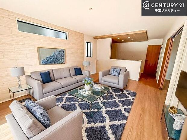 家具はCGパースです。優しい陽だまりがリビングを包んでくれて居心地の良い空間を演出してくれます!くつろぎの時間を過ごせます!