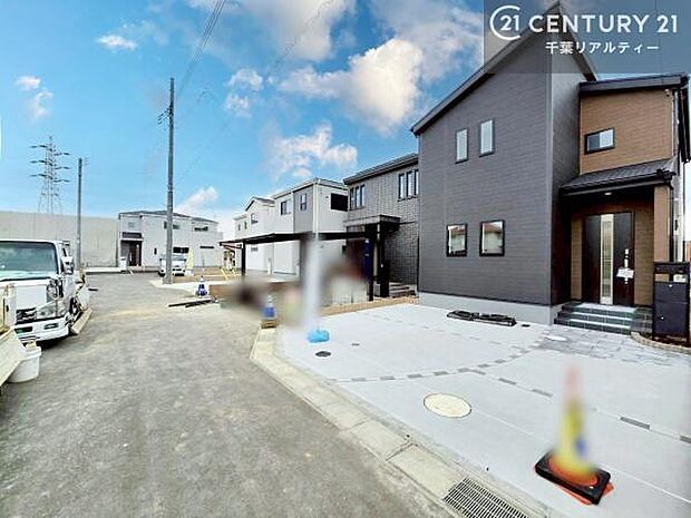 周辺環境や、お客様のご希望に合った物件も一緒にご案内を致します。住宅ローンアドバイザーによるご相談も承ります。当社はお問い合わせに即対応します!お待たせしません!