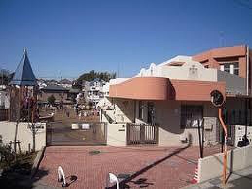 百合台保育園まで1096m