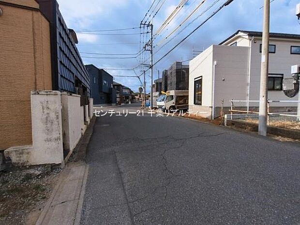 周辺環境や、お客様のご希望に合った物件も一緒にご案内を致します。住宅ローンアドバイザーによるご相談も承ります。当社はお問い合わせに即対応します!お待たせしません!