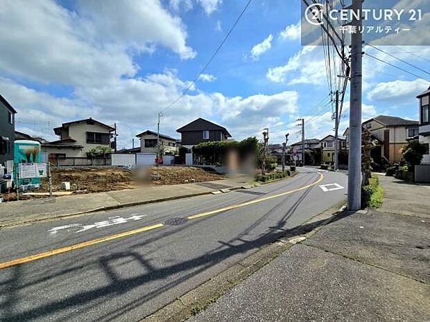 周辺環境や、お客様のご希望に合った物件も一緒にご案内を致します。住宅ローンアドバイザーによるご相談も承ります。当社はお問い合わせに即対応します!お待たせしません!