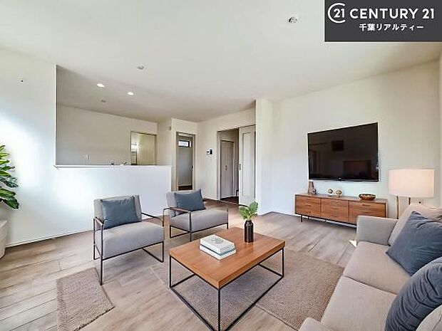 家具はCGパースです。大切な家族が集まるからこそLDKにはこだわりたい。子供たちが元気に笑いながら走り回っている姿を見た時が「広い家にして良かった」と思う瞬間です。