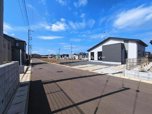 周辺環境や、お客様のご希望に合った物件も一緒にご案内を致します。住宅ローンアドバイザーによるご相談も承ります。当社はお問い合わせに即対応します!お待たせしません!