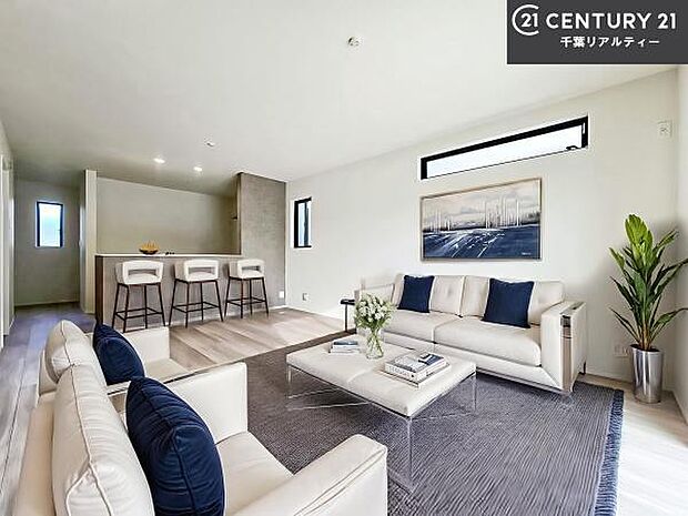 家具はCGパースです。大切な家族が集まるからこそLDKにはこだわりたい。子供たちが元気に笑いながら走り回っている姿を見た時が「広い家にして良かった」と思う瞬間です。