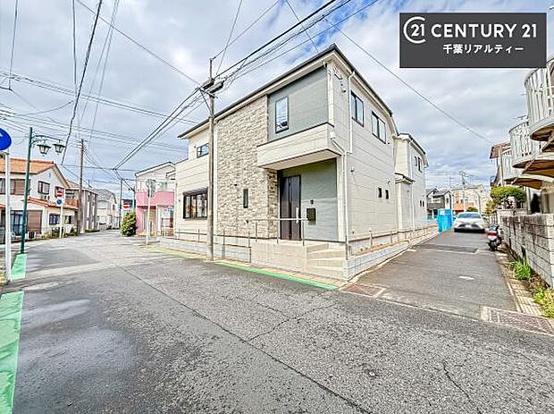 気になるお子様の学校までの道のりや駅までのルート、お買い物の場所などもご一緒にご案内いたします!