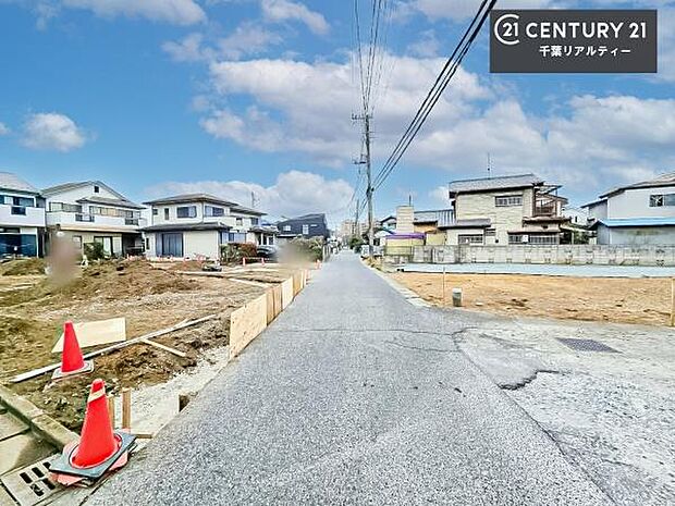 周辺環境や、お客様のご希望に合った物件も一緒にご案内を致します。住宅ローンアドバイザーによるご相談も承ります。当社はお問い合わせに即対応します!お待たせしません!