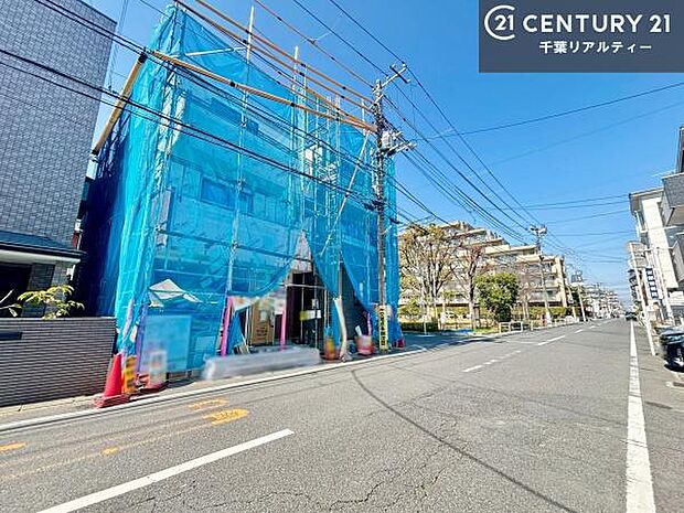 周辺環境や、お客様のご希望に合った物件も一緒にご案内を致します。住宅ローンアドバイザーによるご相談も承ります。当社はお問い合わせに即対応します!お待たせしません!