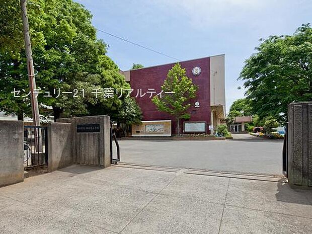四街道市立四街道小学校まで640m