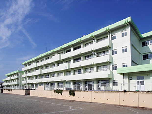 千葉市立土気南小学校まで1090m