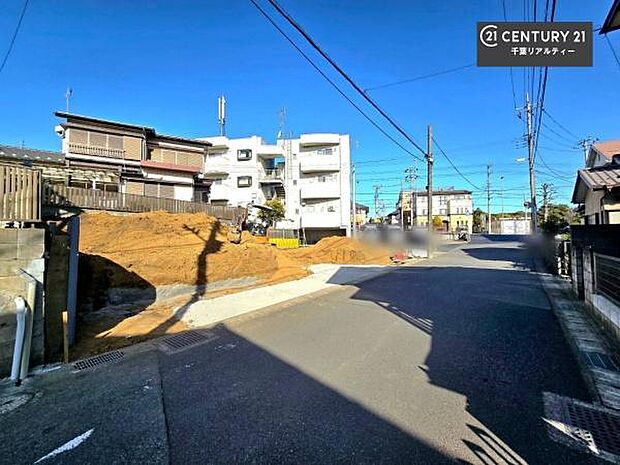 周辺環境や、お客様のご希望に合った物件も一緒にご案内を致します。住宅ローンアドバイザーによるご相談も承ります。当社はお問い合わせに即対応します!お待たせしません!