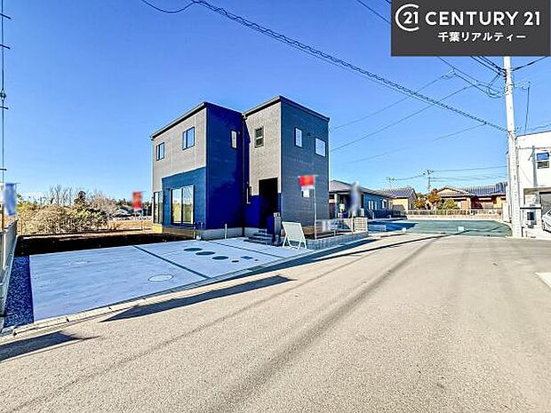 周辺環境や、お客様のご希望に合った物件も一緒にご案内を致します。住宅ローンアドバイザーによるご相談も承ります。当社はお問い合わせに即対応します!お待たせしません!