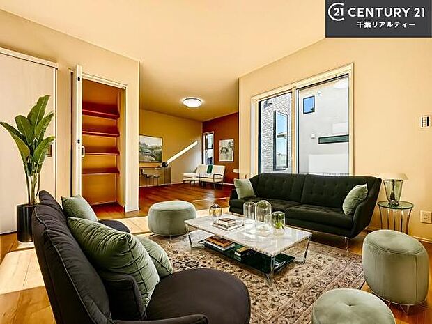 家具はCGパースです。開放感のある広々LDK!ソファーやダイニングテーブルを置いても窮屈にならないので快適に過ごせます!