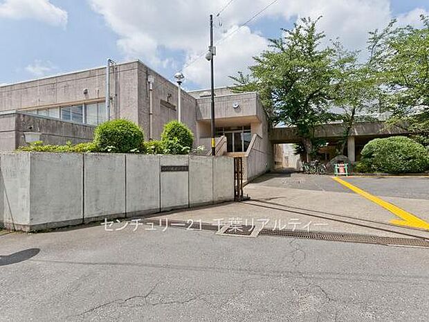 成田市立成田小学校まで800m