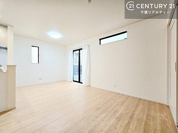 大切な家族が集まるからこそLDKにはこだわりたい。子供たちが元気に笑いながら走り回っている姿を見た時が「広い家にして良かった」と思う瞬間です。