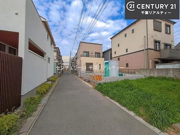 周辺環境や、お客様のご希望に合った物件も一緒にご案内を致します。住宅ローンアドバイザーによるご相談も承ります。当社はお問い合わせに即対応します!お待たせしません!