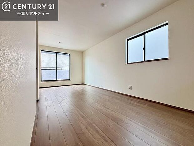 心地良いリビングは家族が自然と集まります。家族団欒の時間が増えそうです。ご家族と、より一層充実した時間を過ごせそうですね。