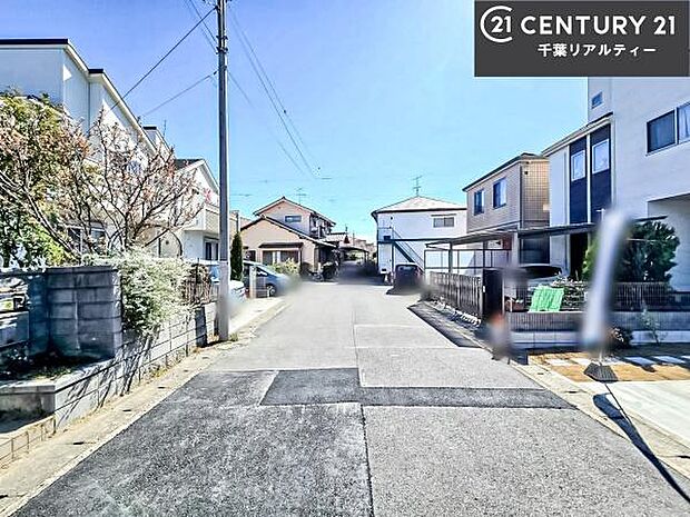 周辺環境や、お客様のご希望に合った物件も一緒にご案内を致します。住宅ローンアドバイザーによるご相談も承ります。当社はお問い合わせに即対応します!お待たせしません!