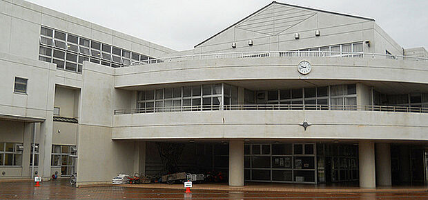 佐倉市立臼井南中学校まで1210m