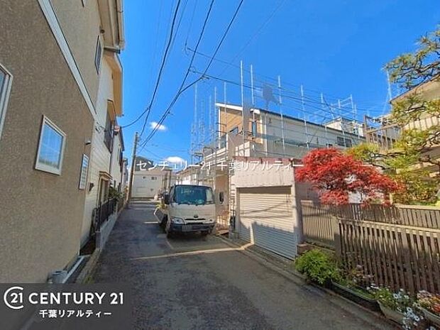 周辺環境や、お客様のご希望に合った物件も一緒にご案内を致します。住宅ローンアドバイザーによるご相談も承ります。当社はお問い合わせに即対応します!お待たせしません!