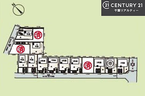 カースペース2台付きでマイカーをお持ちのご家庭でも安心。物件探しのご条件・ご要望・ご質問など、何なりと弊社スタッフまでお申し付けください！