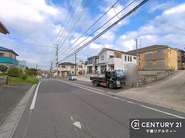 周辺環境や、お客様のご希望に合った物件も一緒にご案内を致します。住宅ローンアドバイザーによるご相談も承ります。当社はお問い合わせに即対応します！お待たせしません！