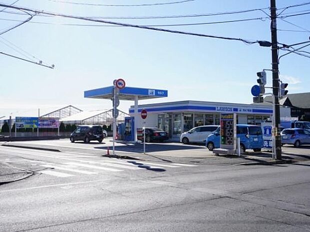 ローソン船橋三咲四丁目店まで827m