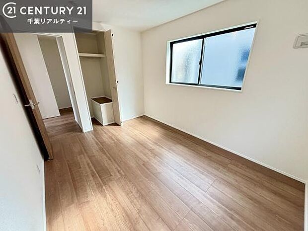 掃き出し窓がないお部屋は、お子様のお部屋としても安心です！