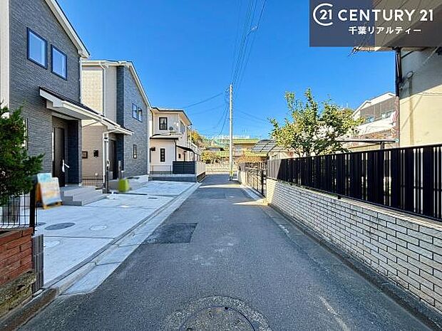 前面道路は4ｍ！陽当り良好な立地です。