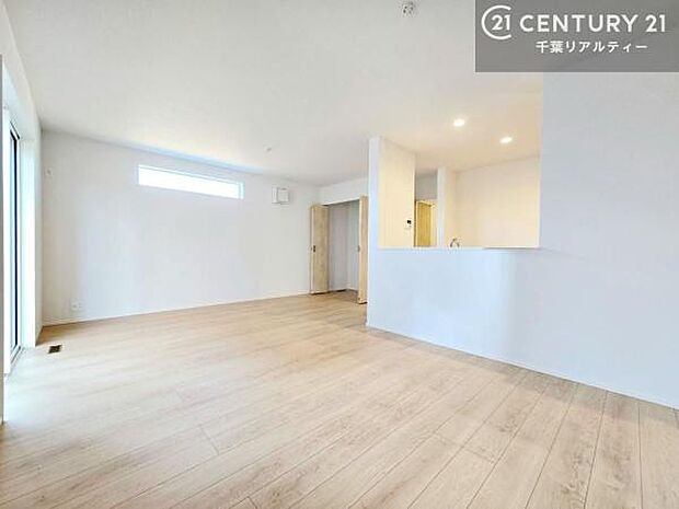 心地良いリビングは家族が自然と集まります。家族団欒の時間が増えそうです。ご家族と、より一層充実した時間を過ごせそうですね。(施工例)