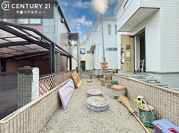 周辺環境や、お客様のご希望に合った物件も一緒にご案内を致します。住宅ローンアドバイザーによるご相談も承ります。当社はお問い合わせに即対応します！お待たせしません！