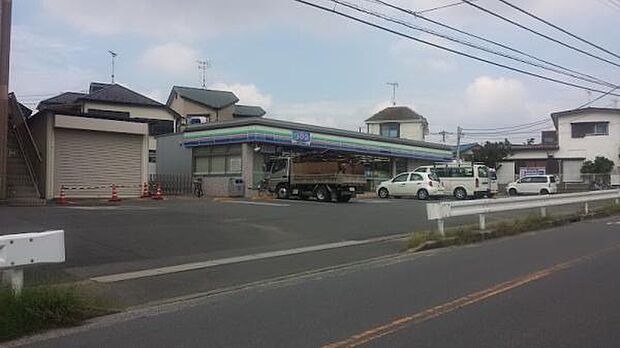 ローソン・スリーエフ市川曽谷八丁目店まで460m