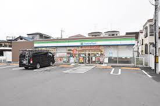 ファミリーマート市川北インター東店まで604m
