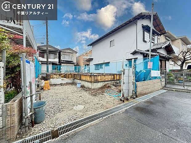 周辺環境や、お客様のご希望に合った物件も一緒にご案内を致します。住宅ローンアドバイザーによるご相談も承ります。当社はお問い合わせに即対応します!お待たせしません!