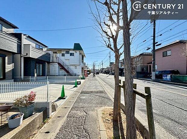 周辺環境や、お客様のご希望に合った物件も一緒にご案内を致します。住宅ローンアドバイザーによるご相談も承ります。当社はお問い合わせに即対応します!お待たせしません!