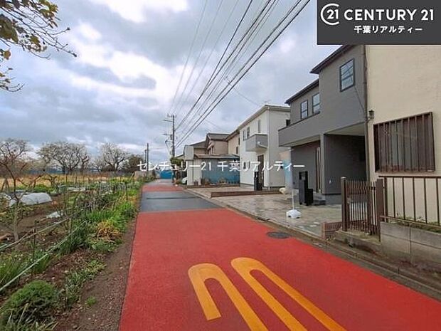 周辺環境や、お客様のご希望に合った物件も一緒にご案内を致します。住宅ローンアドバイザーによるご相談も承ります。当社はお問い合わせに即対応します！お待たせしません！