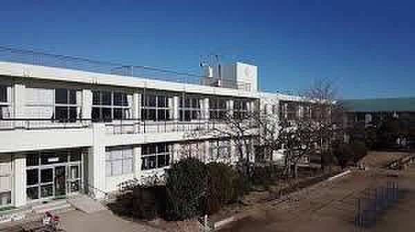 神栖市立植松小学校まで1600m