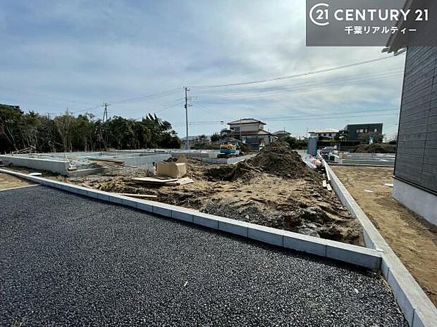 周辺環境や、お客様のご希望に合った物件も一緒にご案内を致します。住宅ローンアドバイザーによるご相談も承ります。当社はお問い合わせに即対応します！お待たせしません！