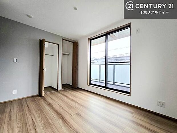 収納がしっかりあるので家具の配置がしやすく、ライフスタイルに合わせたお部屋作りが可能です。