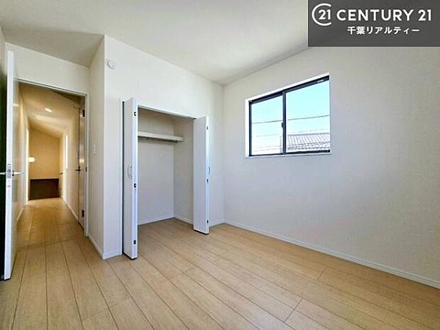 収納がしっかりあるので家具の配置がしやすく、ライフスタイルに合わせたお部屋作りが可能です。