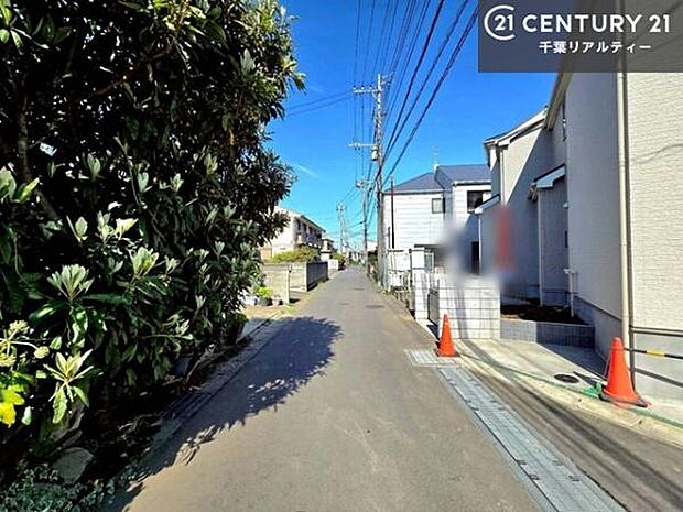 周辺環境や、お客様のご希望に合った物件も一緒にご案内を致します。住宅ローンアドバイザーによるご相談も承ります。当社はお問い合わせに即対応します!お待たせしません!